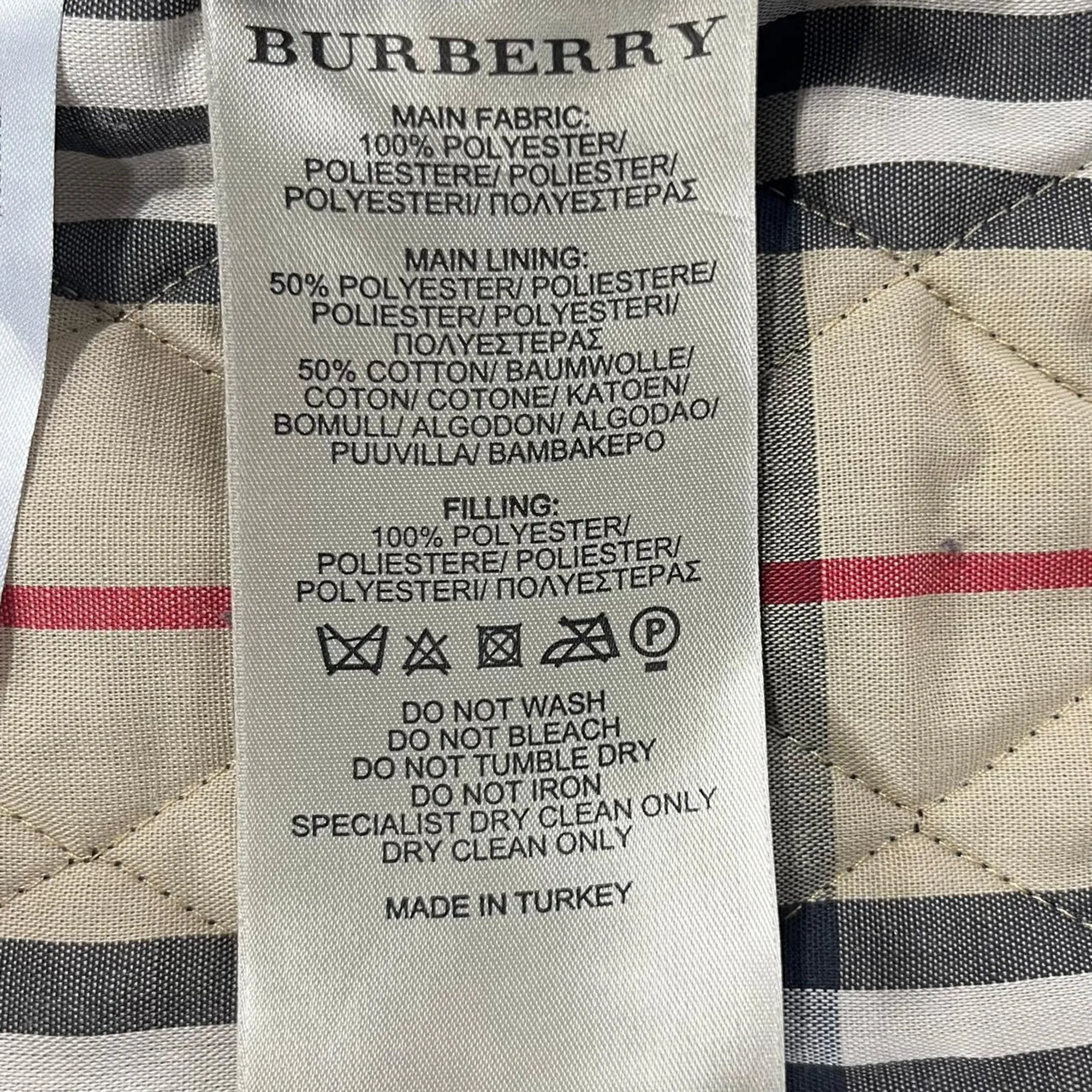 Burberry Brit Quilted Zipped Down Jacket in Black Polyester