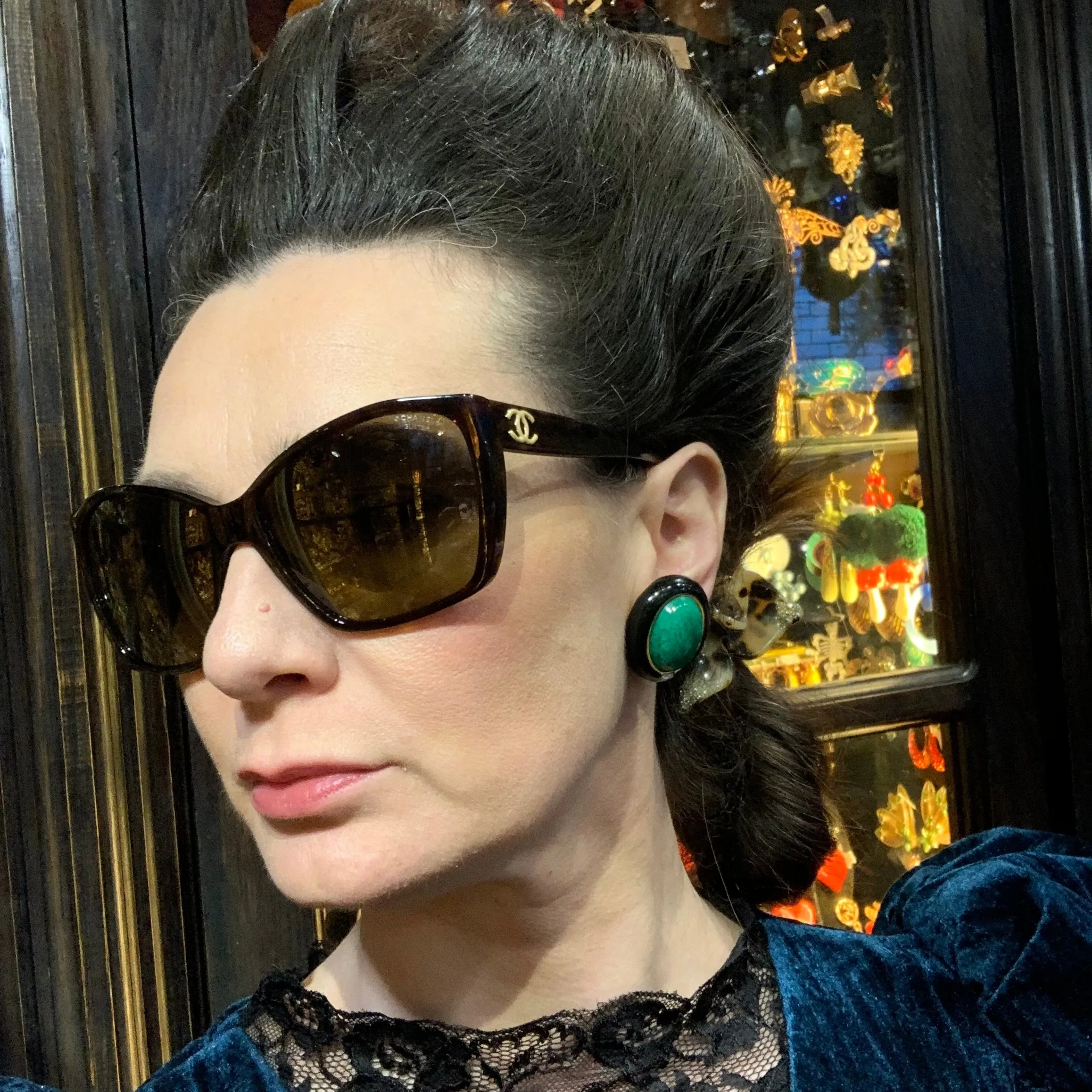 Ciner Vintage Earrings Green / black  Clip On