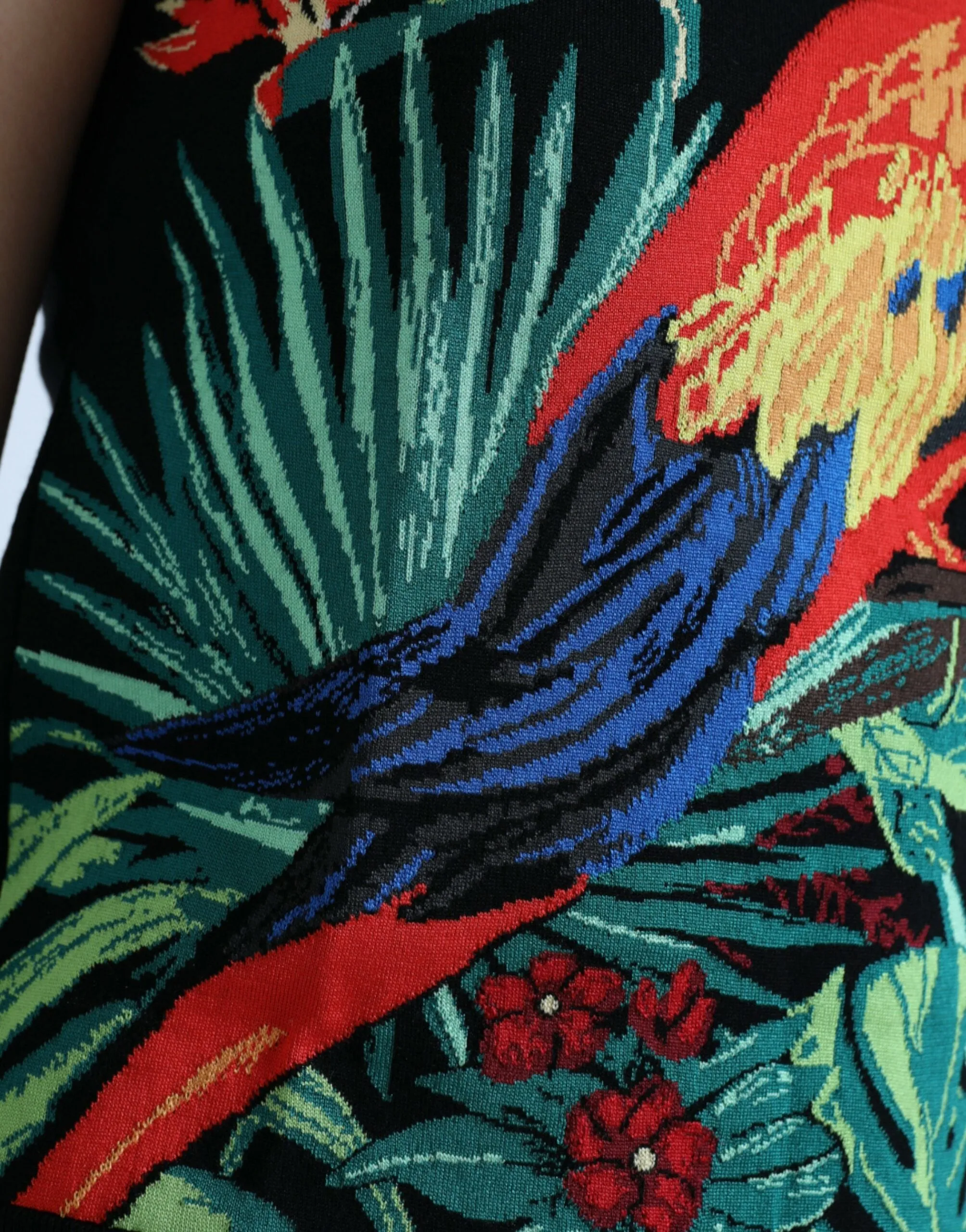 Dolce & Gabbana Elegant Jungle Print Crew Neck Tank Women's Top