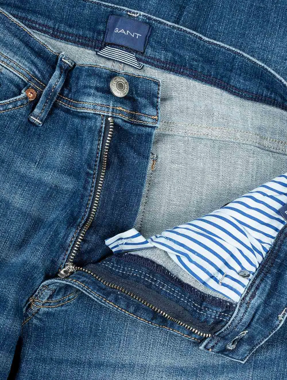 Maxen Extra Slim Fit Active-Recover Jeans Mid Blue Broken In