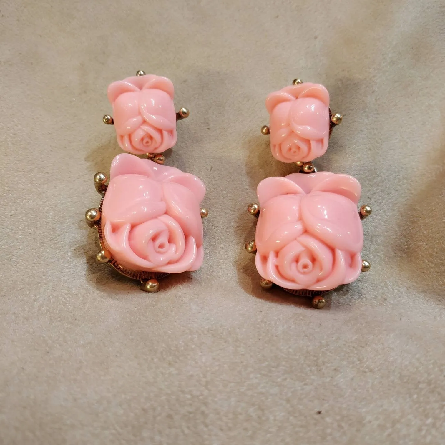 Oscar de La Renta Pink Earrings pierced Rose