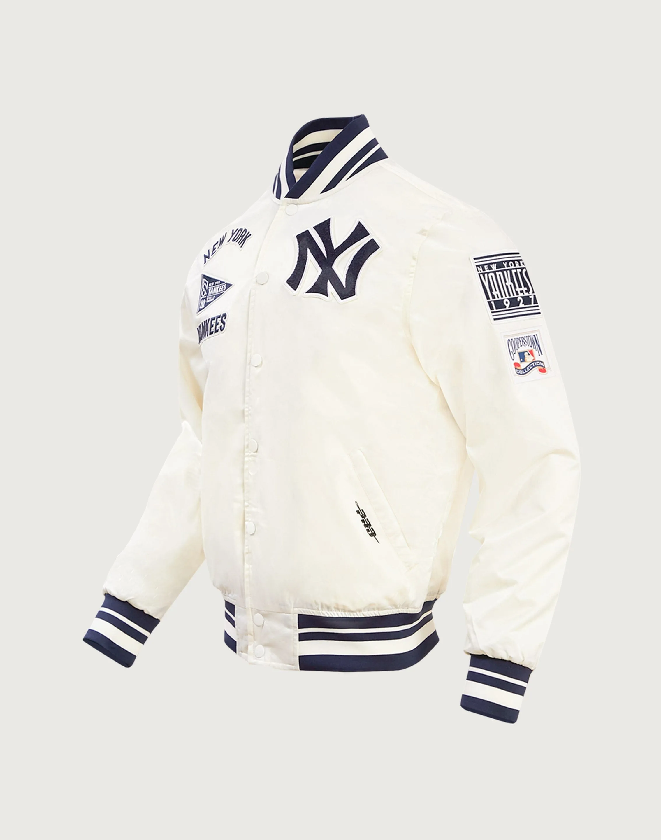 Pro Standard New York Yankees Retro Classic Rib Satin Jacket