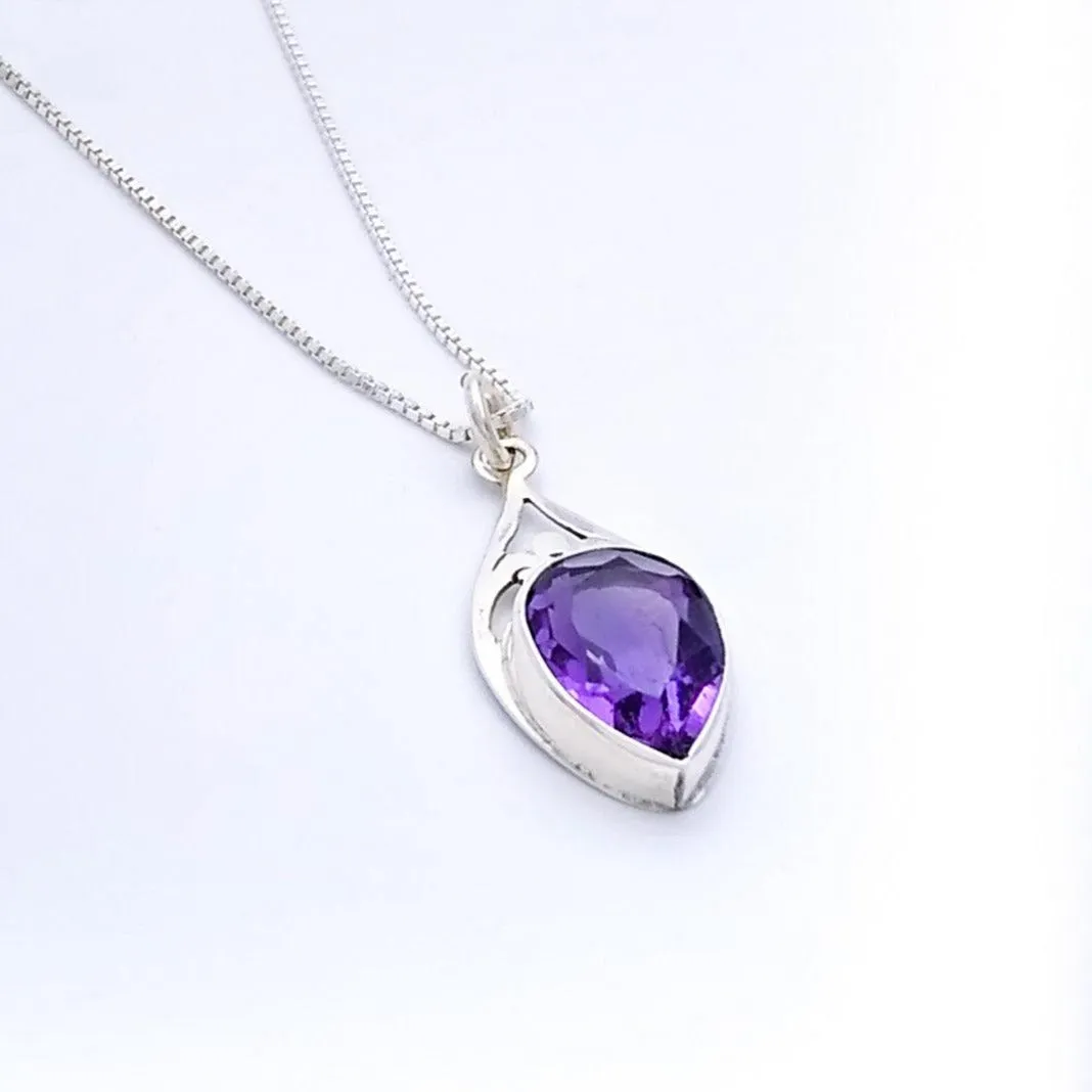 Silver Parrot Jewelry Sterling Silver Pendant with Large Amethyst