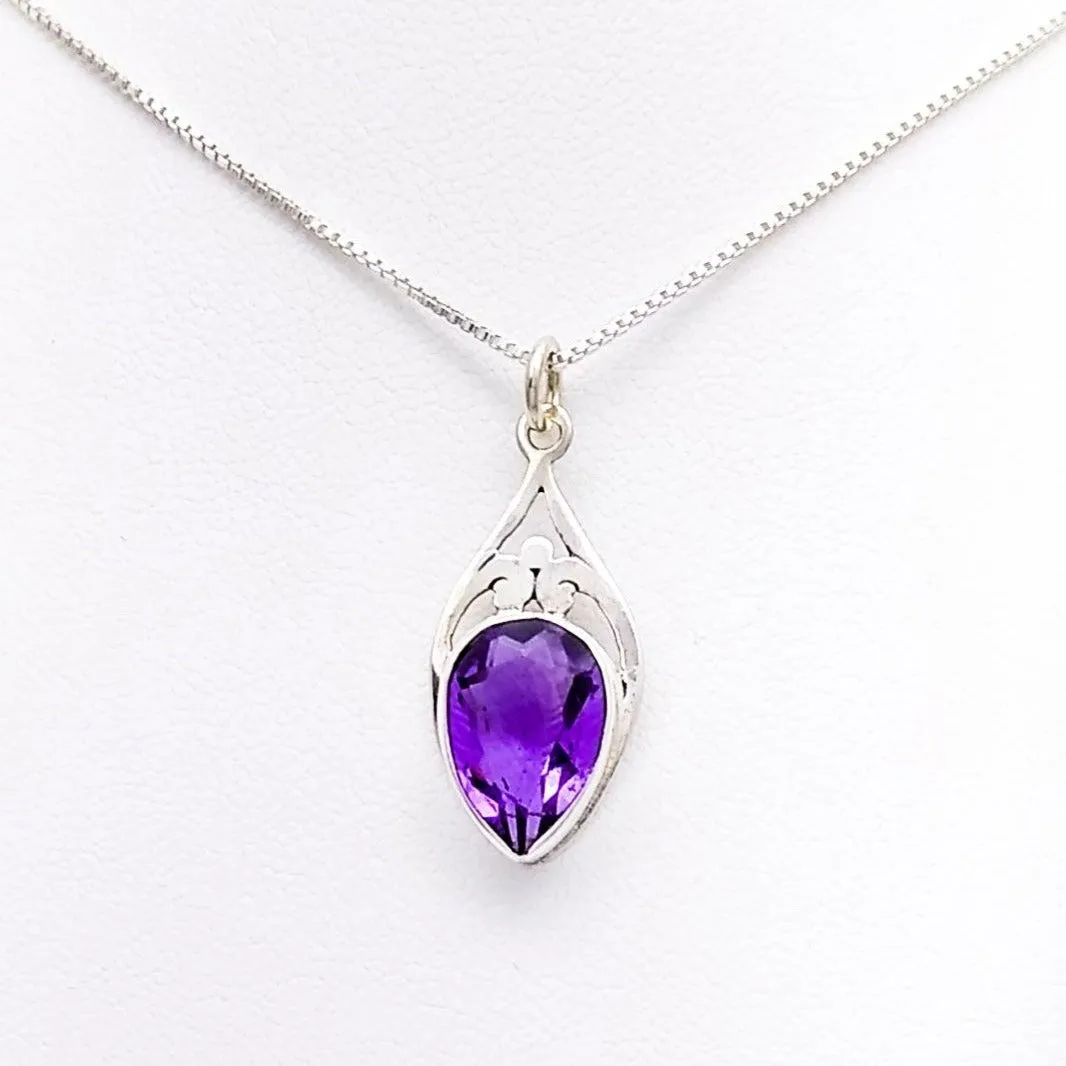 Silver Parrot Jewelry Sterling Silver Pendant with Large Amethyst
