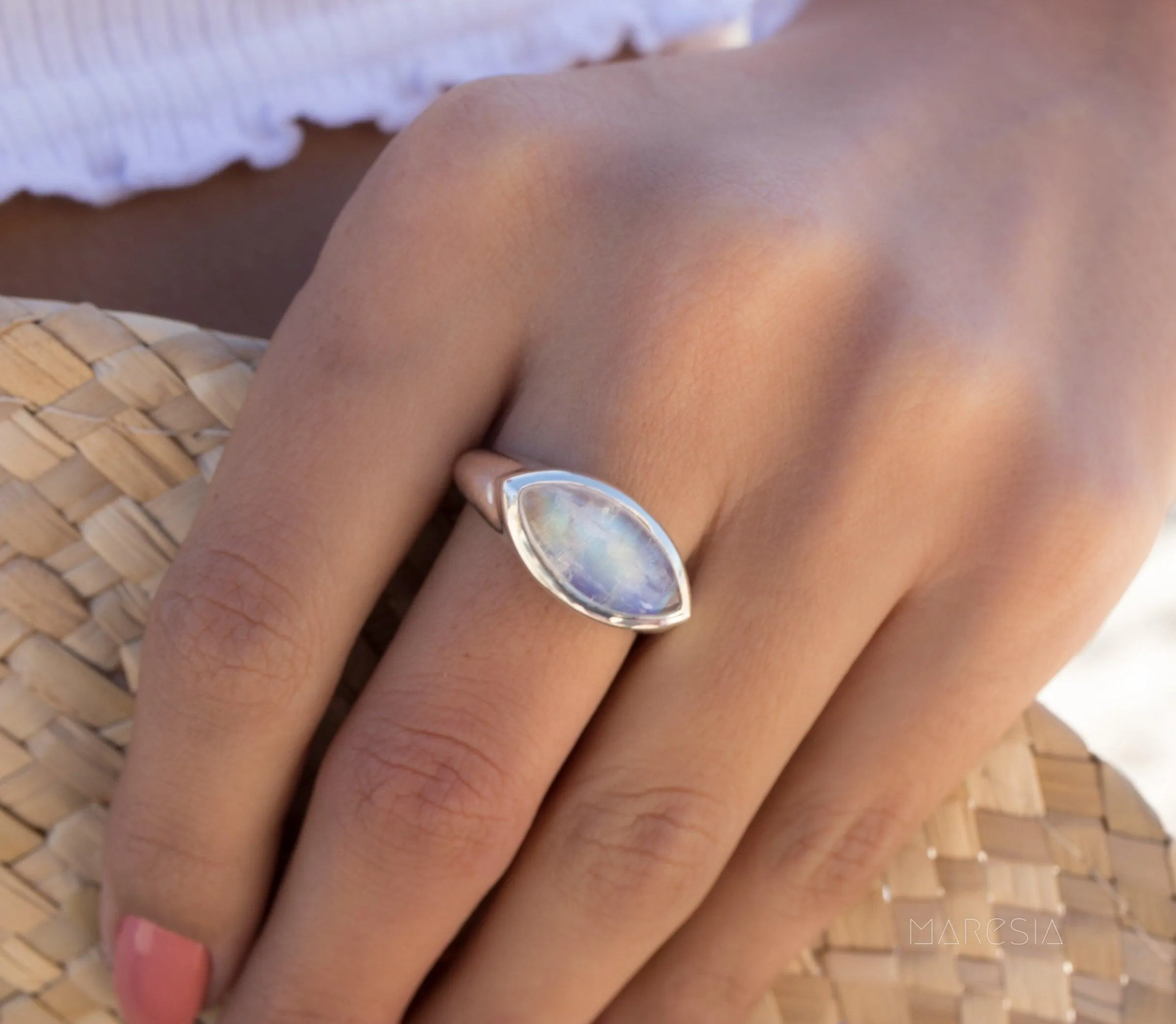 Sterling Silver Rings Fada Ring ~ Moonstone ~ Sterling Silver 925 ~ MR266