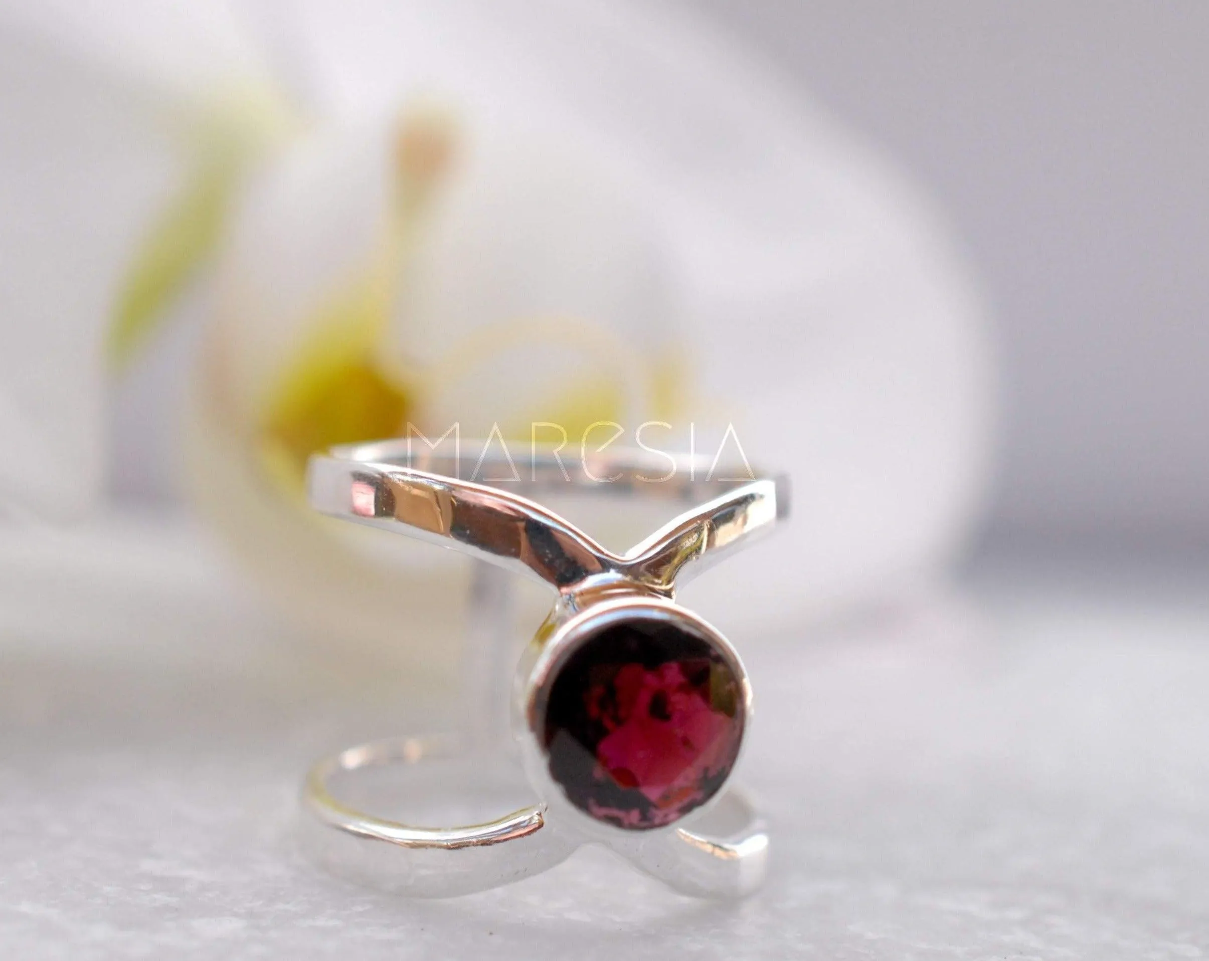 Sterling Silver Rings Honolulu Double Band Ring ~  Garnet ~ Sterling Silver 925 ~ MR006