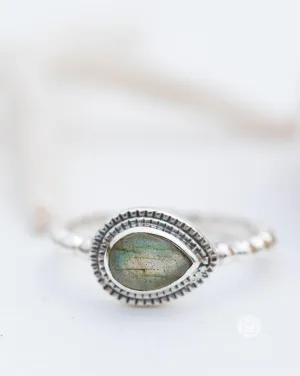 Sterling Silver Rings Tulum Rainbow Labradorite Ring ~ Sterling Silver 925 ~ MR257