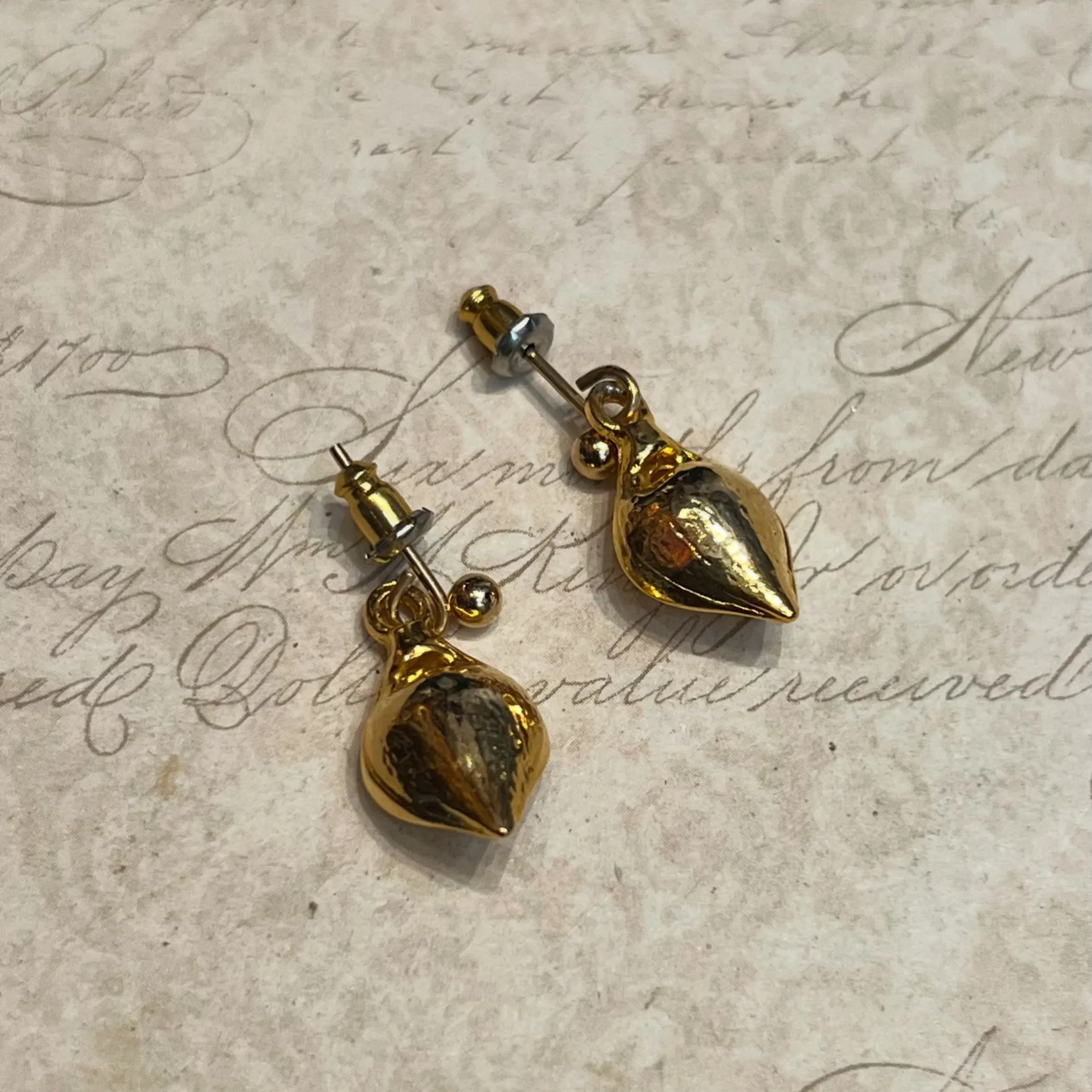 Vintage Gold Plated and Pearl Drop Earrings Pierced Cala Lily