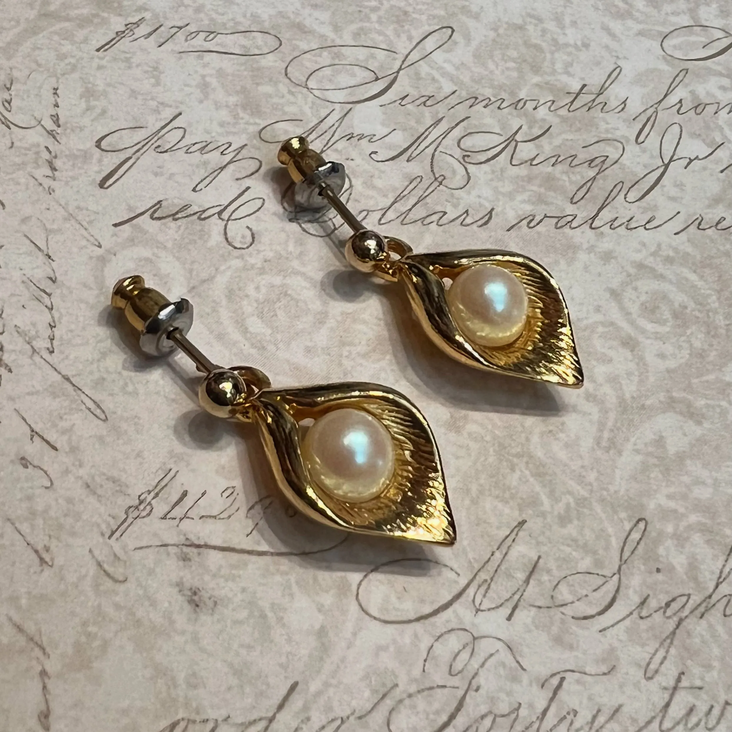 Vintage Gold Plated and Pearl Drop Earrings Pierced Cala Lily