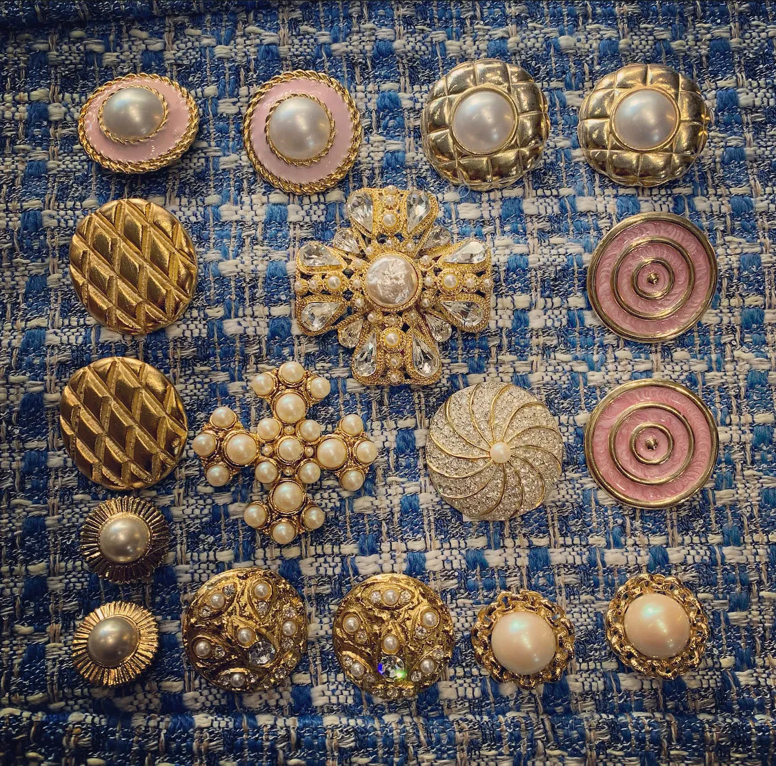 Vintage Golden Chequered Round Clip on Earrings