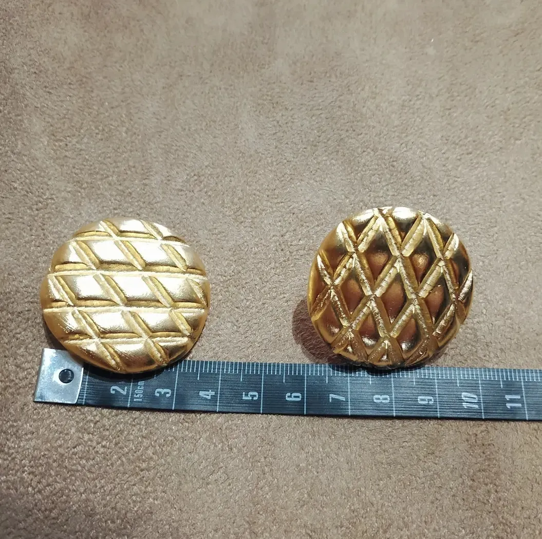 Vintage Golden Chequered Round Clip on Earrings